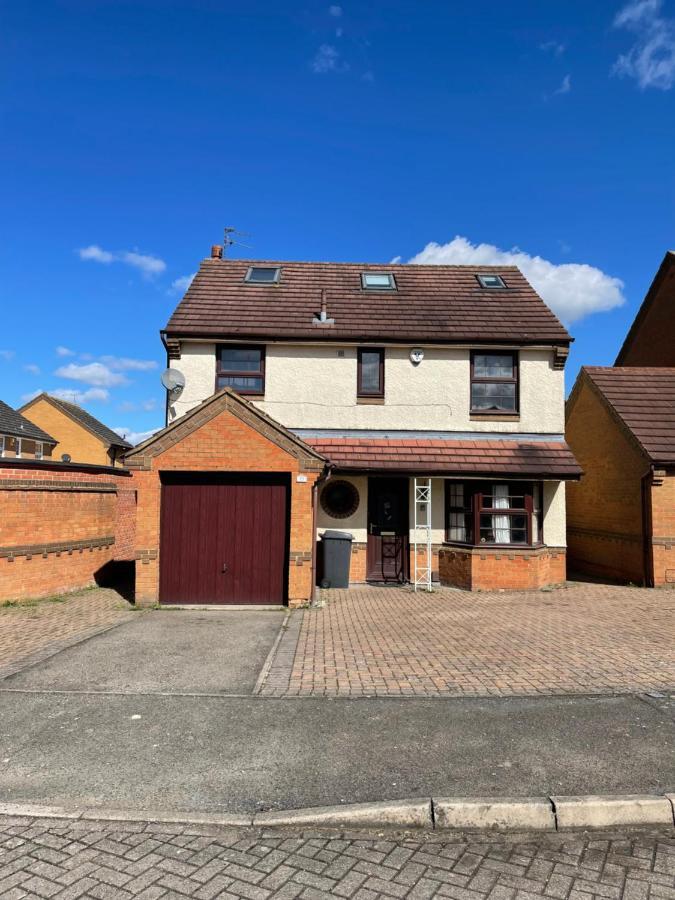 Large, Quiet, Sleeps 16, 4 Bathrooms, Parking, Leicester Exterior photo