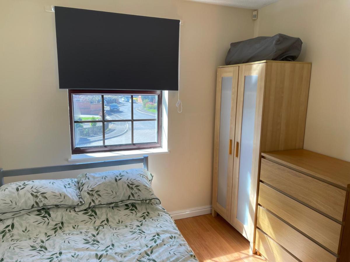 Large, Quiet, Sleeps 16, 4 Bathrooms, Parking, Leicester Exterior photo