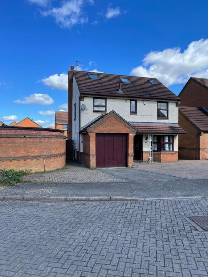 Large, Quiet, Sleeps 16, 4 Bathrooms, Parking, Leicester Exterior photo