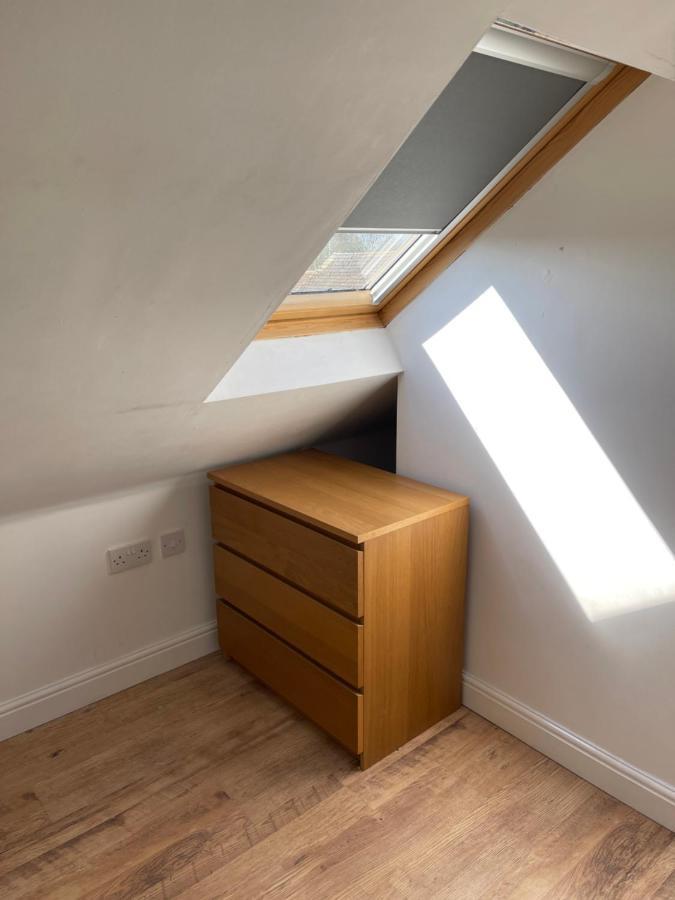 Large, Quiet, Sleeps 16, 4 Bathrooms, Parking, Leicester Exterior photo